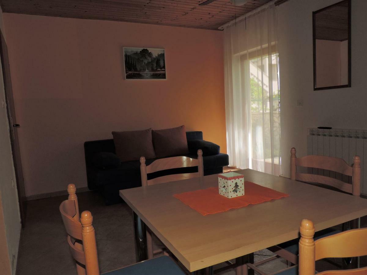 Apartments Saraden Vodice Exterior photo