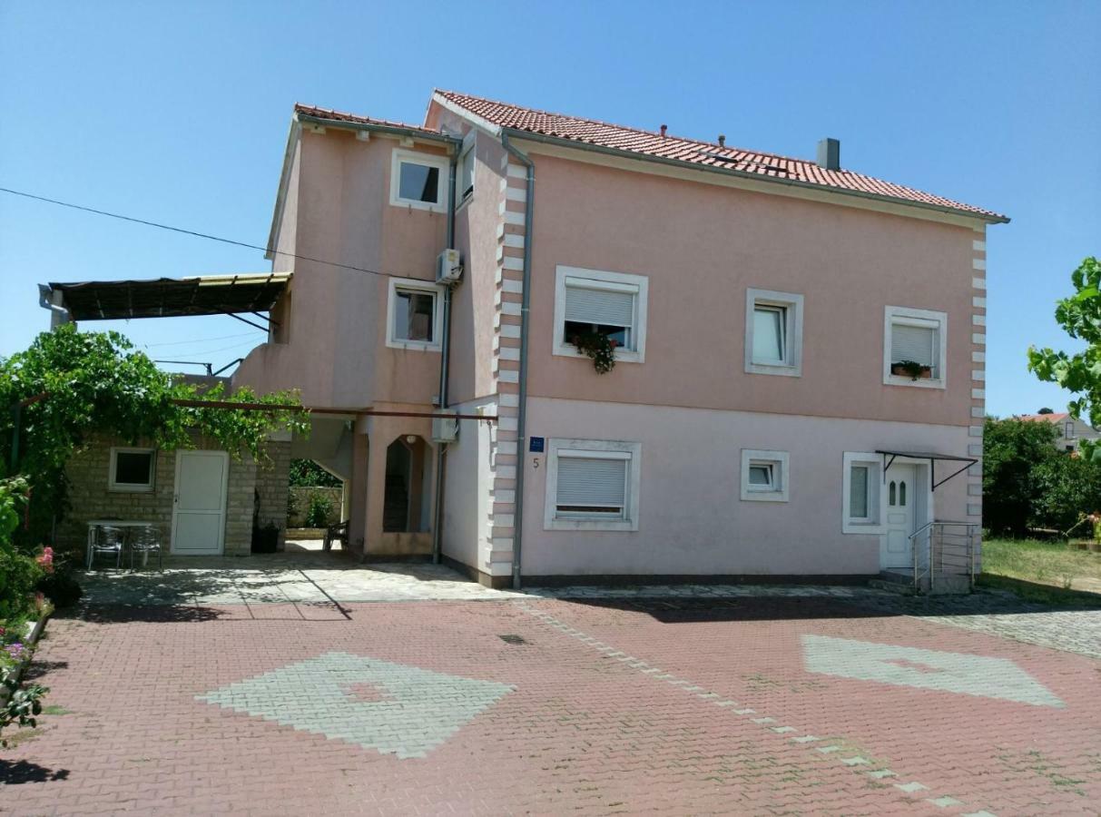 Apartments Saraden Vodice Exterior photo